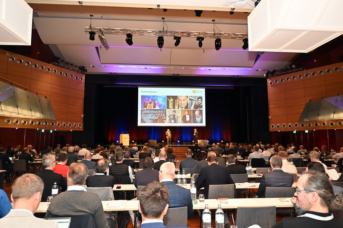 View of the lecture hall at the Fenster-Türen Treff 2026.